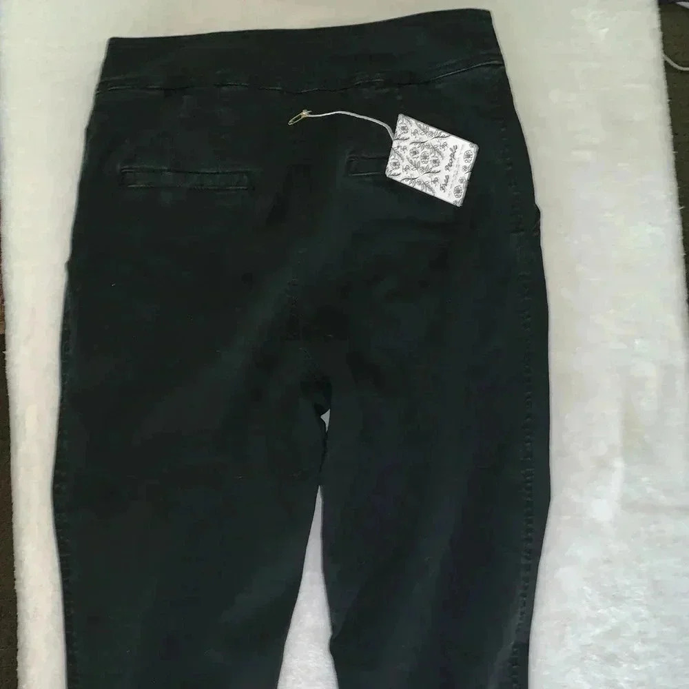 🧾 NWT Free People Jeans